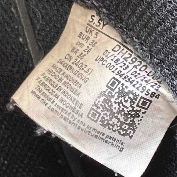 Nike Air Force One 1 LE Youth Boys Sneakers size 5.5 Black Lace up Low Hoops - Picture 5 of 10